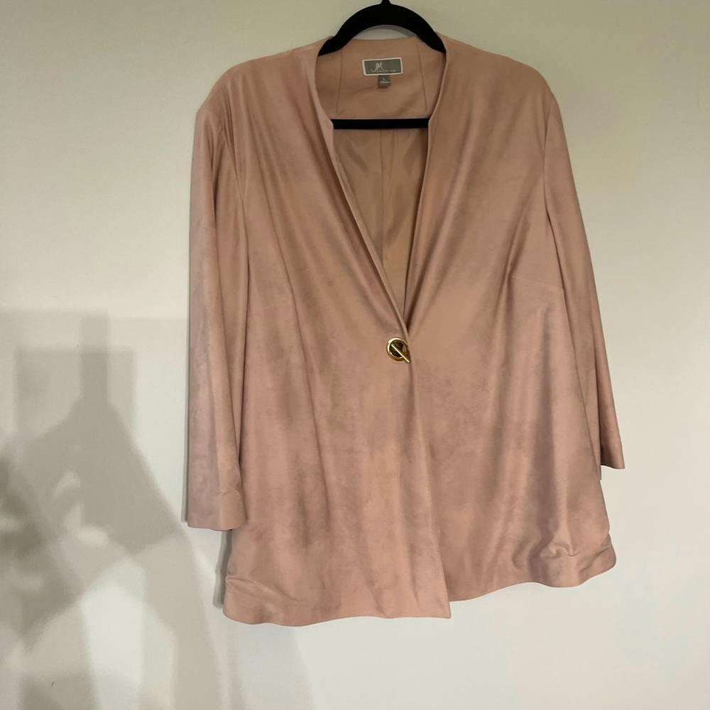 Like new JM Collection pale pink Suede coat /jacket 💕❄️☀️